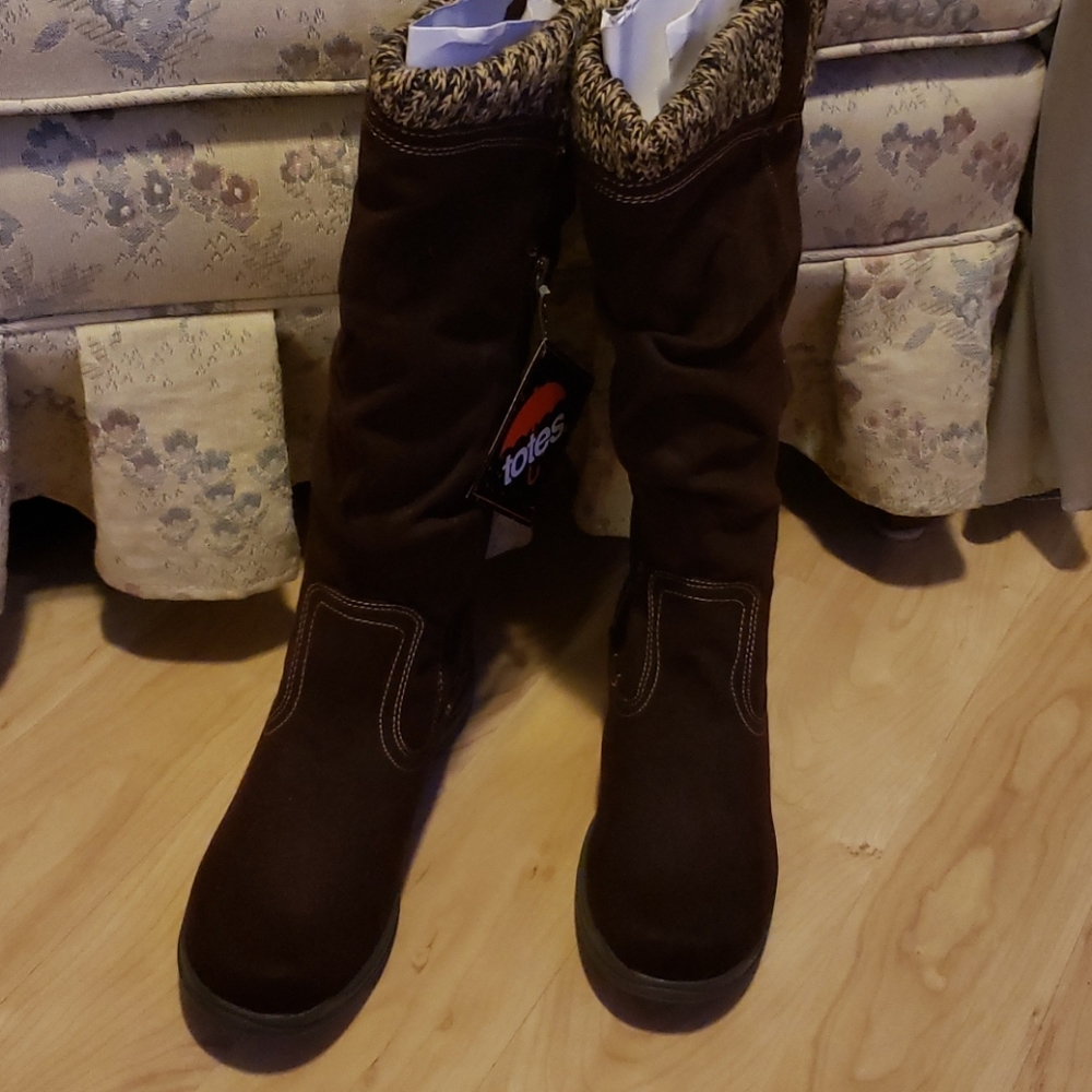 NWT brown Totes Boots. CUMFY AND CUTE! - Picture 3 of 10